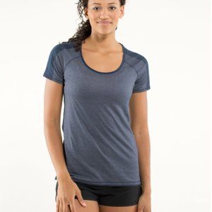 Lululemon Race Me Short Sleeve Shirt - Size 4